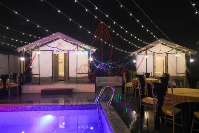 Luxury Farmhouse In Chhatarpur With Pool New Delhi Buitenkant foto